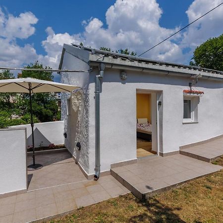 Charming Studio With Hot Tube, Terrace, Barbecue And Garden Kraljevica Zewnętrze zdjęcie