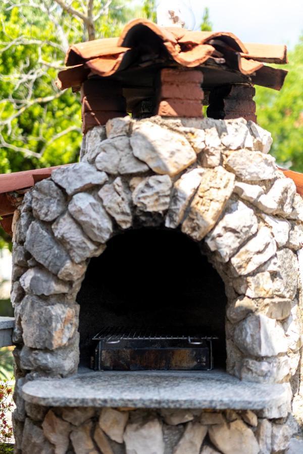 Charming Studio With Hot Tube, Terrace, Barbecue And Garden Kraljevica Zewnętrze zdjęcie
